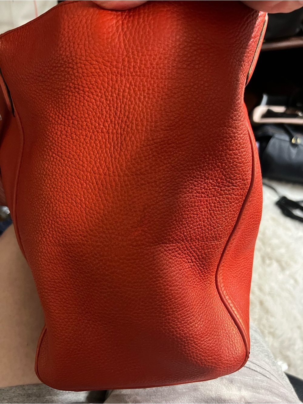 Gucci Large SoHo Red Pebbled Leather with Gold Hardware and Tassel - Picture 8 of 10